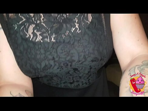 ❤️ Slutty arrebaordea ematen dio mamada bat eta gaztelaniaz ❤❌ Etxeko pornoa gugan
